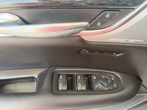Used 2020 Cadillac XT5 Premium Luxury FWD image 24