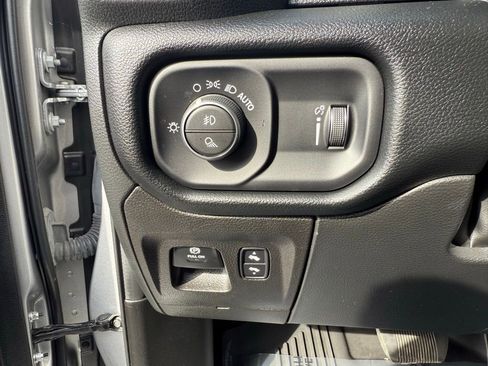 Used 2022 RAM 1500 Big Horn image 13