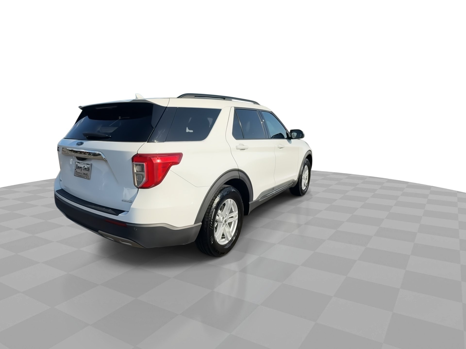 Used 2020 Ford Explorer XLT w/ Equipment Group 202A RWD image 9