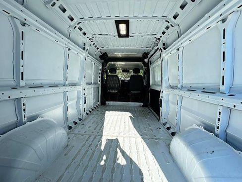 Used 2026 RAM ProMaster 2500 w/ Convenience Group FWD image 8