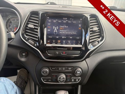 Used 2019 Jeep Cherokee Limited w/ Safetytec Group image 20