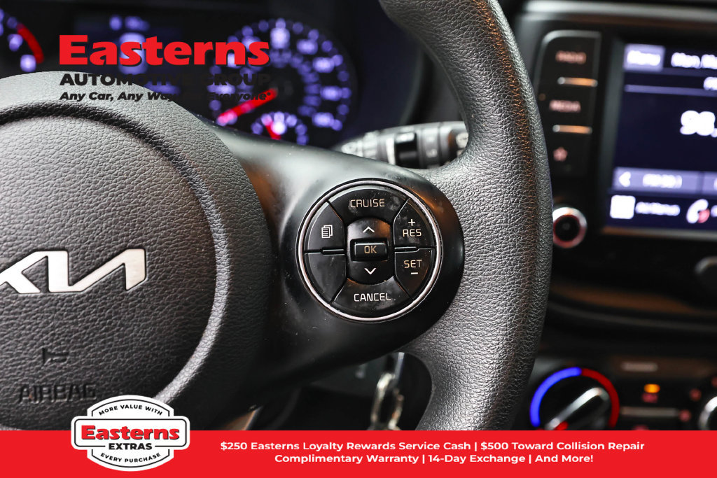 Used 2022 Kia Soul LX w/ Technology Package FWD image 7