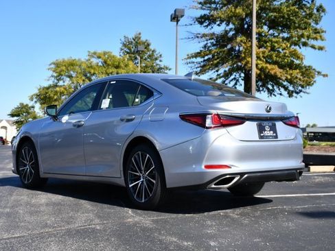 New 2025 Lexus ES 350 w/ Premium Package image 5