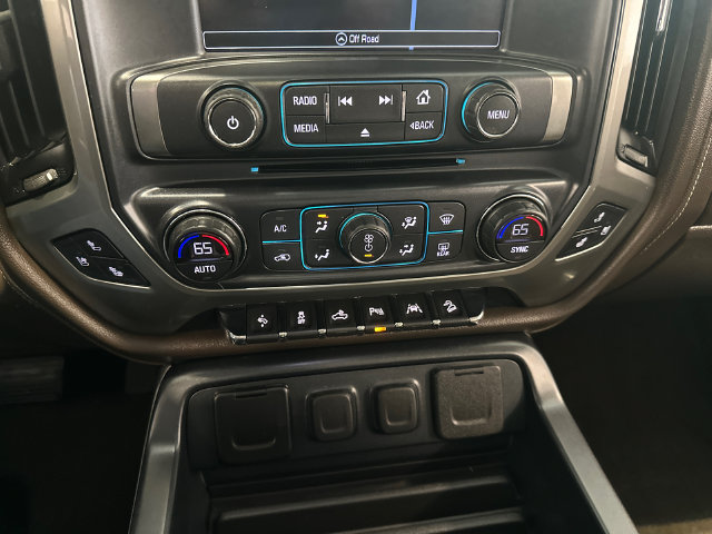 Used 2018 Chevrolet Silverado 1500 LTZ Z71 w/ LTZ Plus Package AWD/4WD image 19