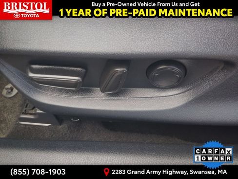 Used 2025 Toyota Camry SE FWD image 18