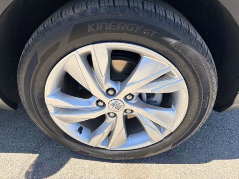 Used 2025 Buick Encore GX Preferred FWD image 30