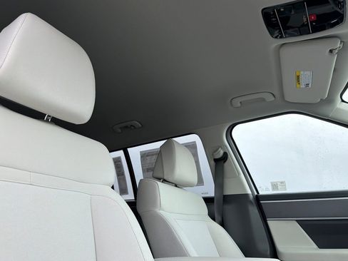 New 2026 Hyundai Santa Fe SE image 22