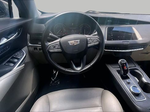 Used 2022 Cadillac XT4 Premium Luxury w/ Safety Alert Package AWD/4WD image 6