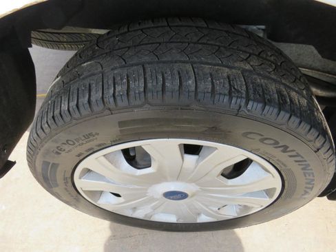 Used 2019 Ford Transit Connect XLT FWD image 29