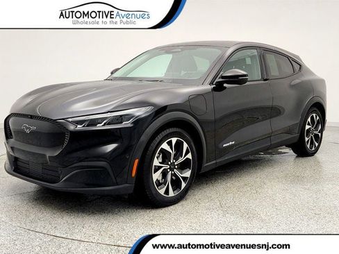 Used 2024 Ford Mustang Mach-E Select image 1