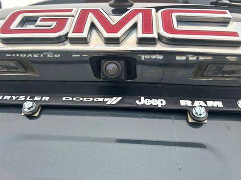 Used 2019 GMC Acadia SLT image 20