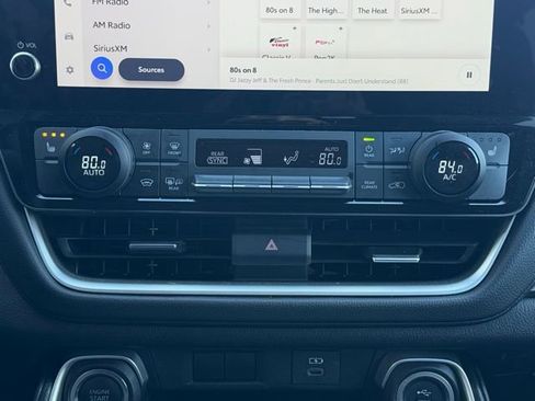 Used 2025 Toyota Grand Highlander AWD image 34