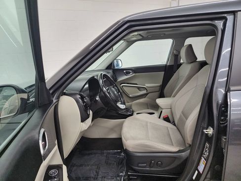 Used 2021 Kia Soul EX FWD image 12
