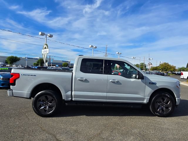 Used 2024 Ford F150 Lightning Flash AWD/4WD image 7