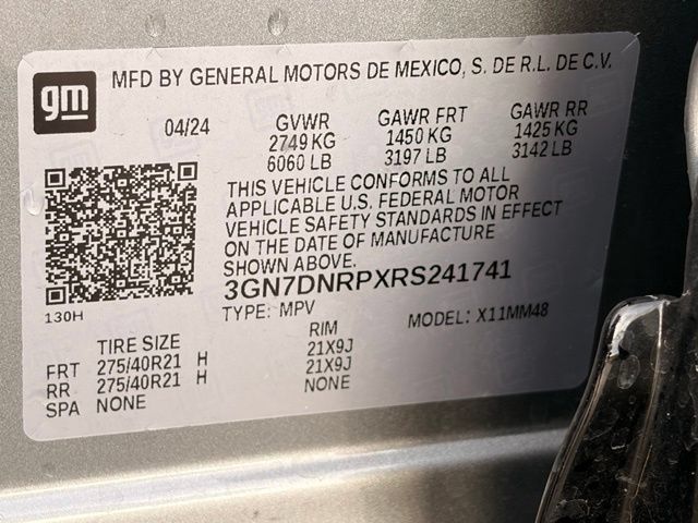 Used 2024 Chevrolet Equinox EV RS FWD image 34