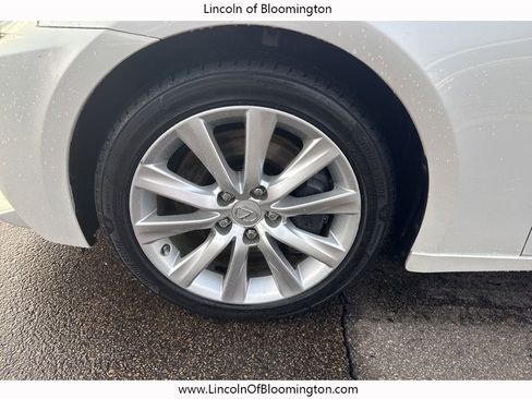 Used 2016 Lexus IS 300 AWD image 13