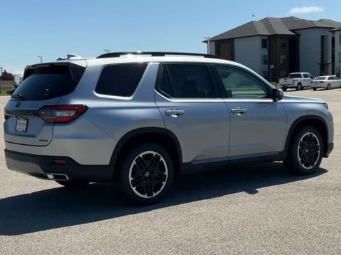 New 2026 Honda Pilot image 8