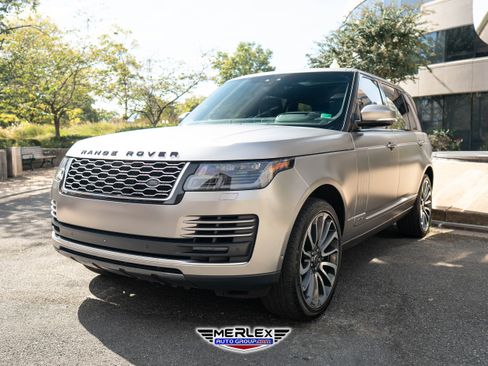 Used 2018 Land Rover Range Rover Long Wheelbase Supercharged image 3
