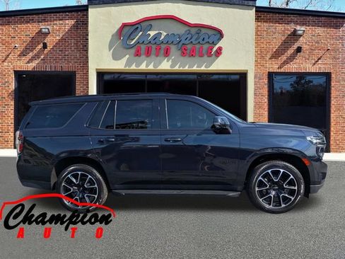 Used 2022 Chevrolet Tahoe RST w/ Luxury Package RWD image 3