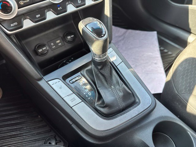 Used 2020 Hyundai Elantra Value Edition w/ Winter Weather Package FWD image 19