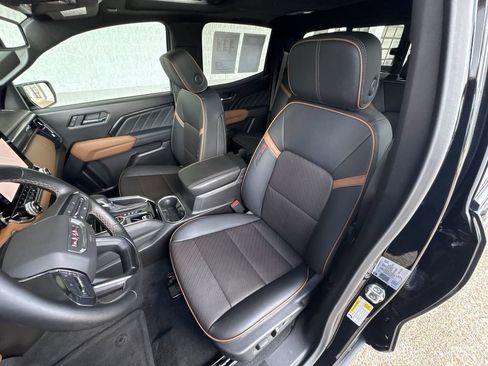Certified 2026 GMC Canyon AT4 w/ Technology Plus Package AWD/4WD image 20