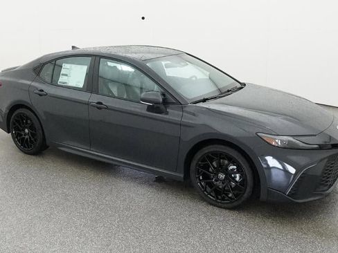 New 2026 Toyota Camry SE FWD image 12