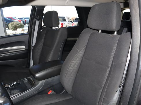 Used 2020 Dodge Durango SXT image 32
