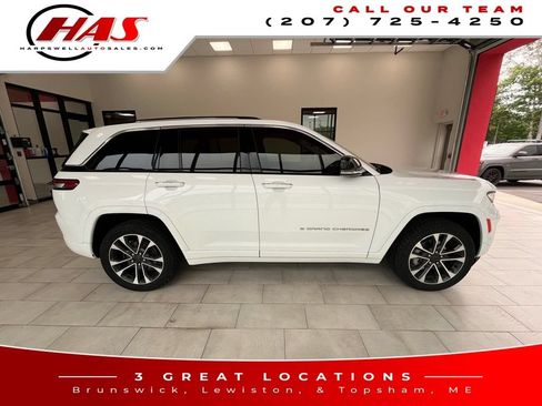 Used 2023 Jeep Grand Cherokee Overland AWD/4WD image 7