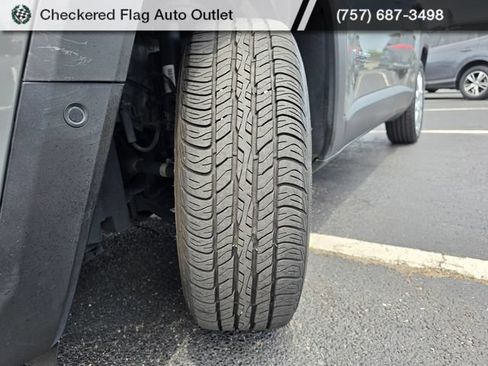 Used 2021 Jeep Renegade Latitude w/ Luxury Group I FWD image 14