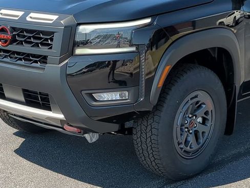 New 2026 Nissan Frontier PRO-4X AWD/4WD image 9