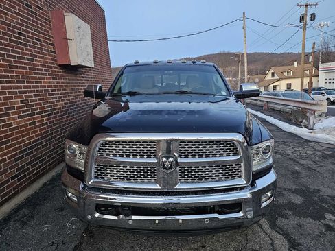 Used 2018 RAM 3500 Laramie image 9