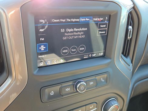 New 2026 Chevrolet Silverado 1500 Custom w/ LPO, Dark Essentials Package image 19