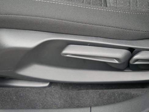 New 2027 Honda HR-V LX image 15