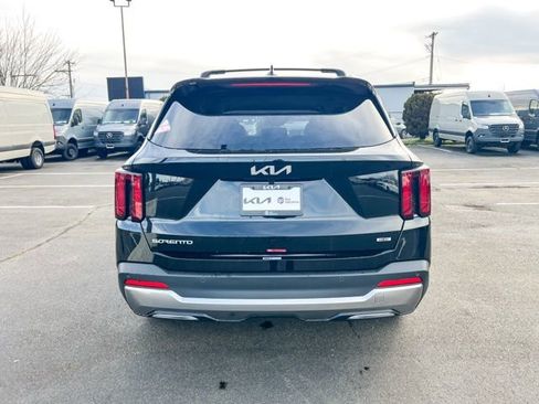 New 2026 Kia Sorento EX AWD/4WD image 9