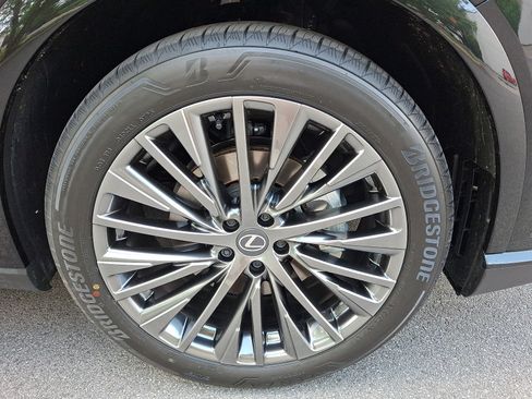 New 2026 Lexus RX 450h AWD image 5