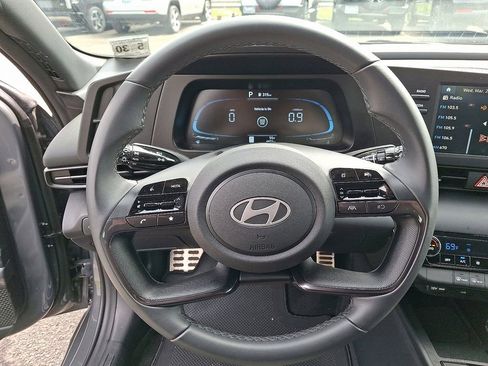 Used 2025 Hyundai Elantra Sport w/ Cargo Package image 19