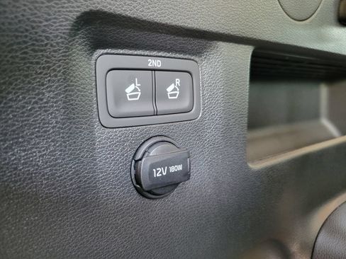 Used 2025 Kia Telluride S FWD image 35