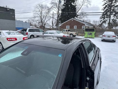 Used 2023 Toyota Camry LE image 13