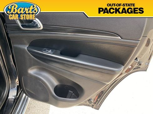 Used 2019 Jeep Grand Cherokee Limited w/ Trailer Tow Group IV AWD/4WD image 9
