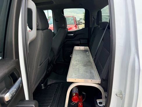 Used 2021 Chevrolet Silverado 1500 LT w/ Safety Package II AWD/4WD image 23
