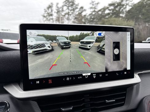 Used 2025 Ford Explorer ST image 17