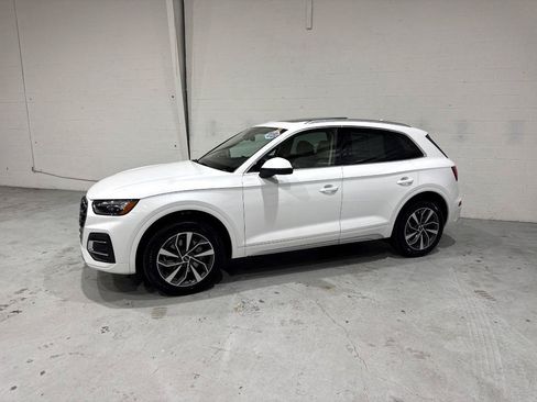 Used 2021 Audi Q5 2.0T Premium Plus AWD/4WD image 22