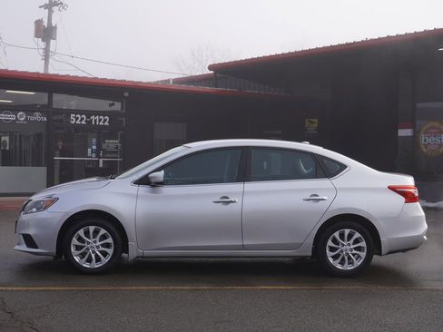 Used 2019 Nissan Sentra SV image 4