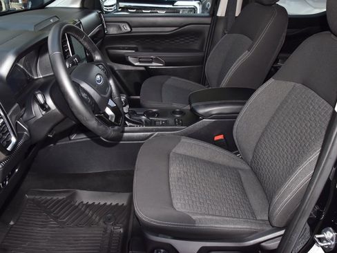 Used 2024 Ford Ranger XLT image 13