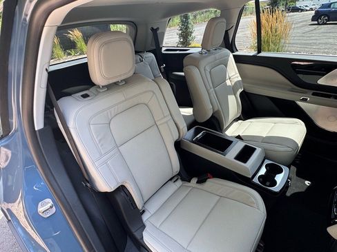 New 2025 Lincoln Aviator Reserve w/ Equipment Group 201A image 15