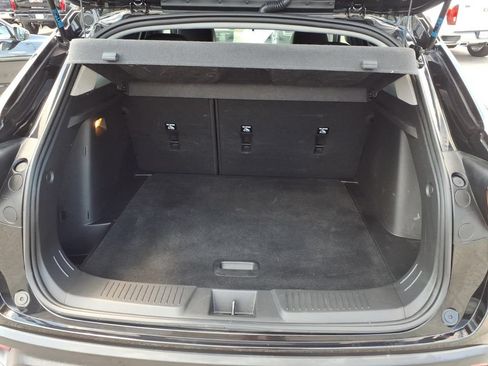 Used 2024 Chevrolet Trax LT FWD image 18