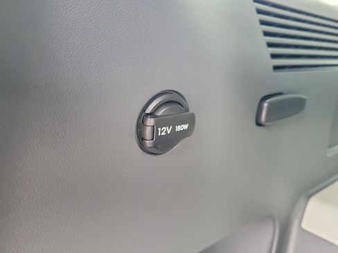 Used 2025 Hyundai Santa Fe SEL image 9