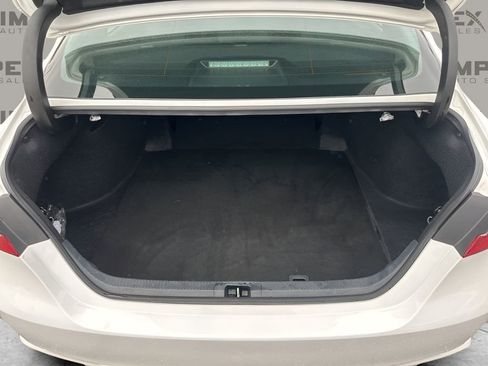 Used 2024 Toyota Camry SE image 25