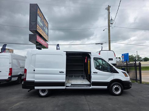 Used 2021 Ford Transit 250 Medium Roof image 5