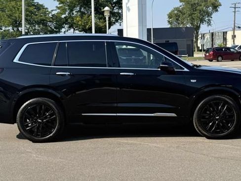 Certified 2024 Cadillac XT6 Premium Luxury AWD/4WD image 4